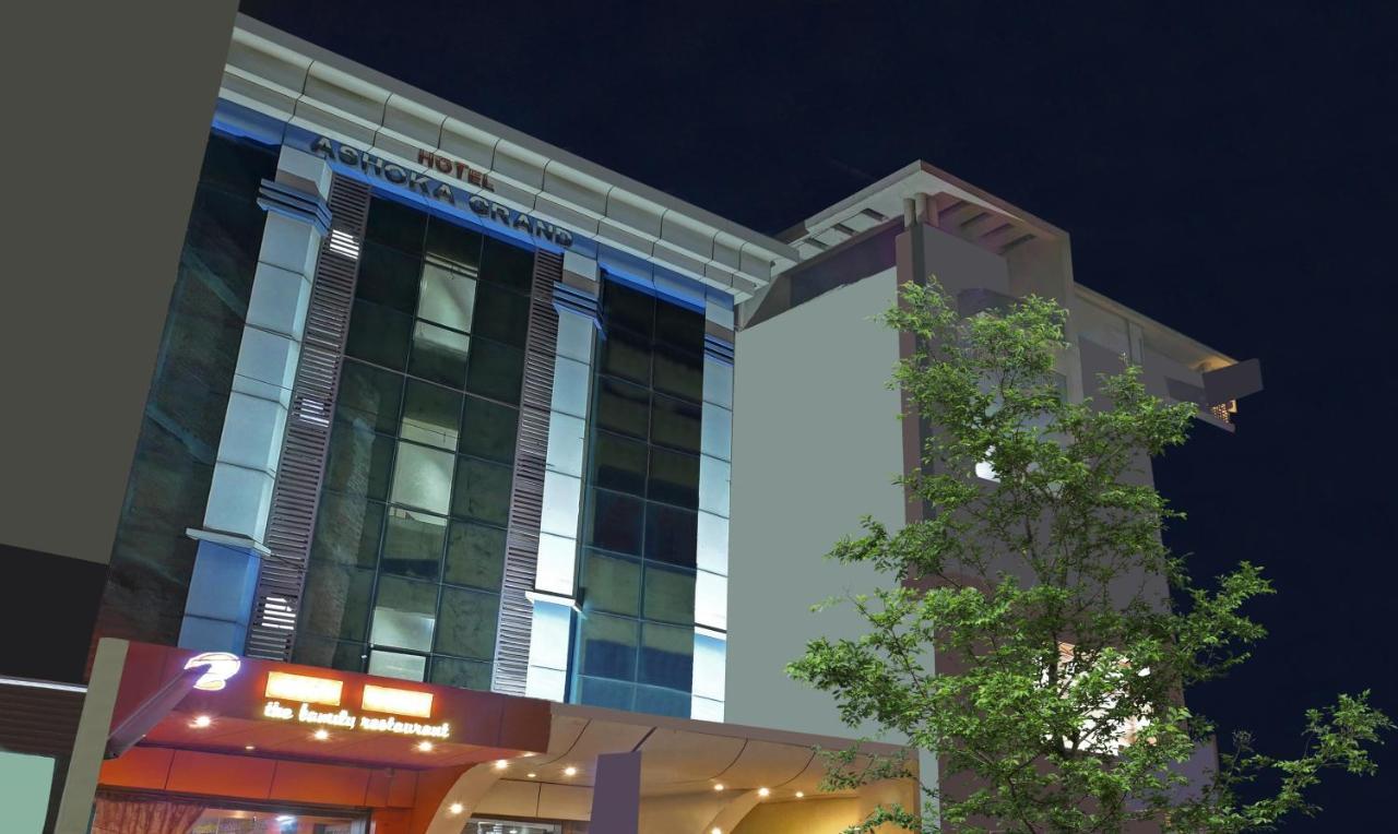 Hotel Itsy By Treebo - Ashoka Grand Waranasi Zewnętrze zdjęcie